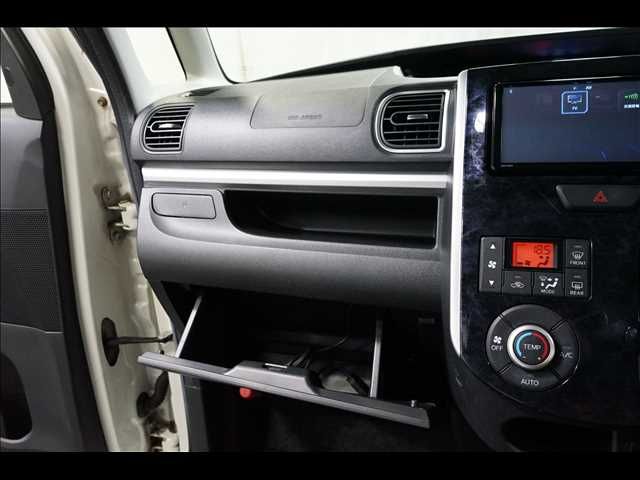 DAIHATSU TANTO CUSTOM 2017 Image 31