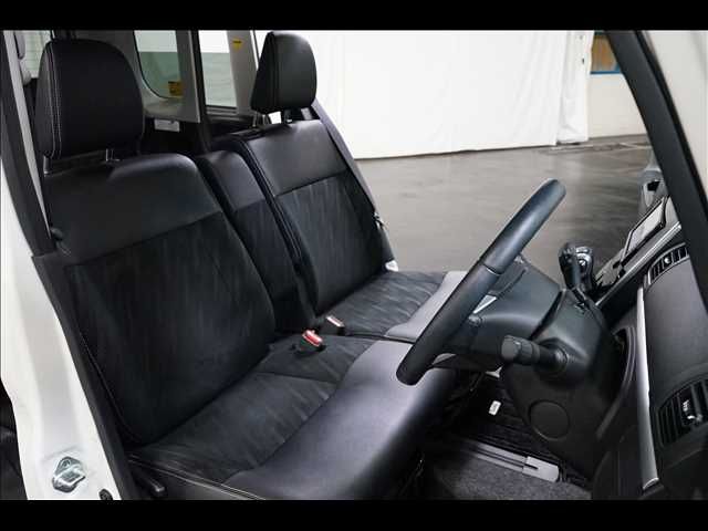 DAIHATSU TANTO CUSTOM 2017 Image 31