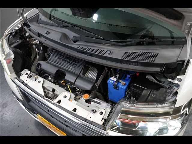 DAIHATSU TANTO CUSTOM 2017 Image 31