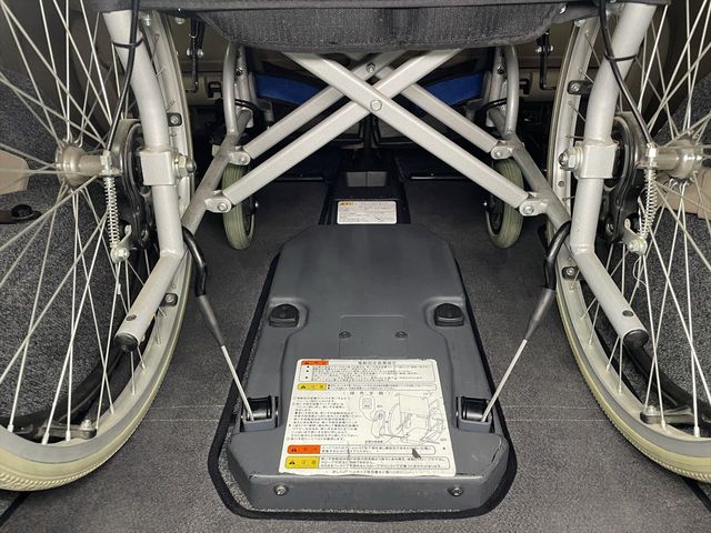 TOYOTA SIENTA 2015 Image 31