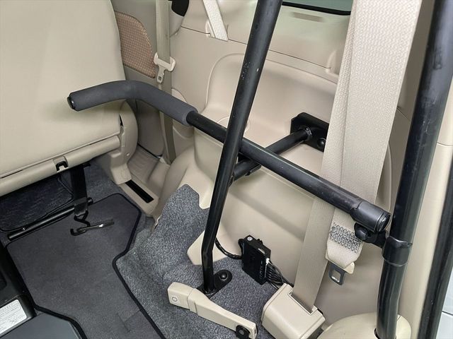 TOYOTA SIENTA 2015 Image 31