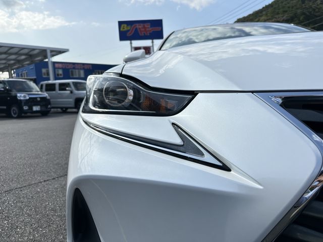 TOYOTA LEXUS IS200T 2016 Image 31