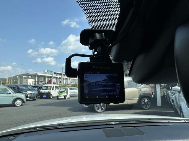 TOYOTA LEXUS IS200T 2016 Image 31