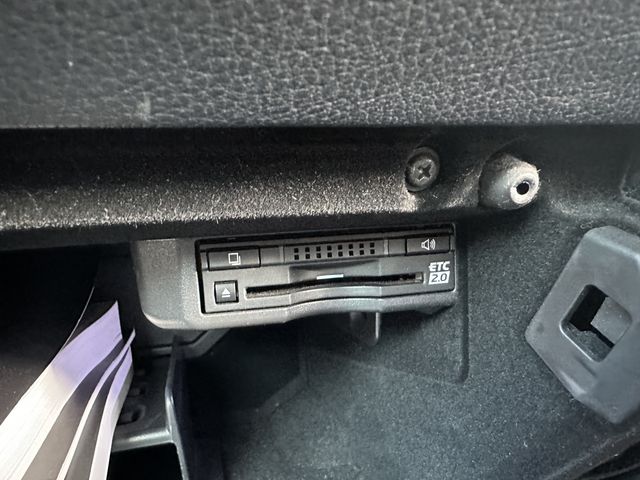 TOYOTA LEXUS IS200T 2016 Image 31