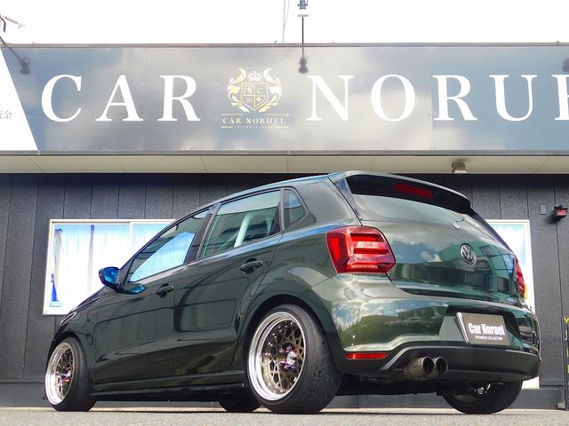 VOLKSWAGEN POLO 2011 Image 31