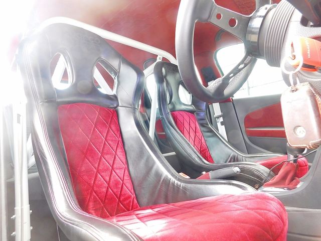 VOLKSWAGEN POLO 2011 Image 31