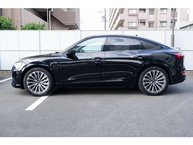 AUDI E-TRON SPORTBAC 2022 Image 31