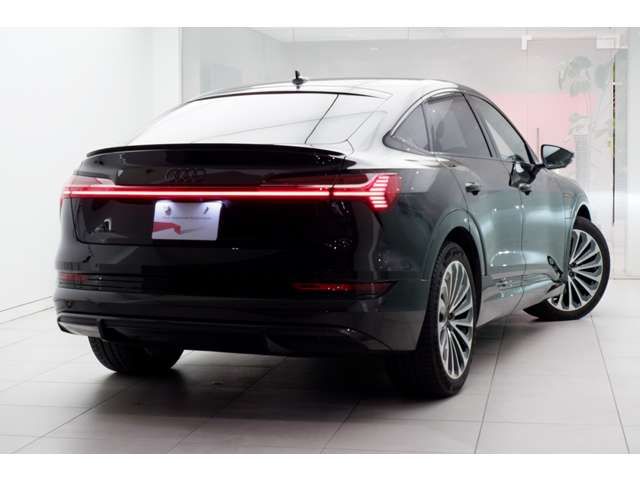 AUDI E-TRON SPORTBAC 2022 Image 31