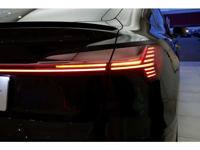 AUDI E-TRON SPORTBAC 2022 Image 31