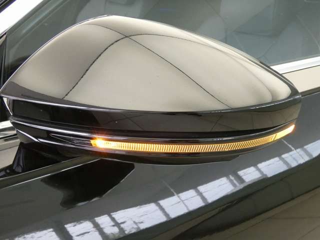 AUDI A8 2023 Image 31