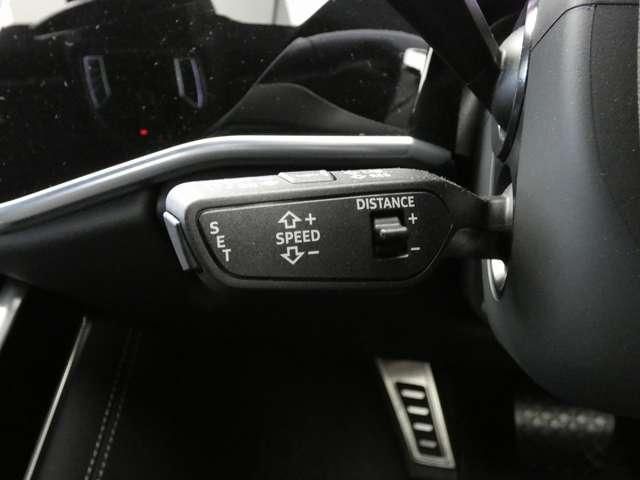 AUDI A8 2023 Image 31