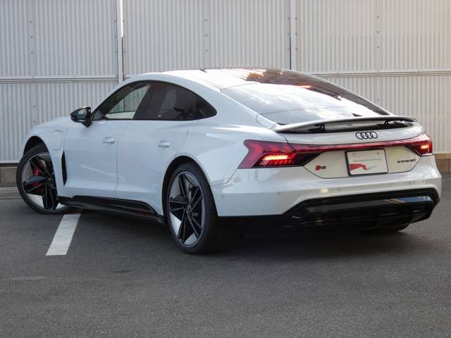 AUDI RS E-TRON GT 2023 Image 31