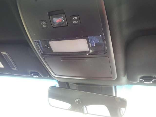 TOYOTA CROWN HARDTOP 2018 Image 31