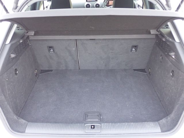 AUDI A3 SPORTBACK 2019 Image 31