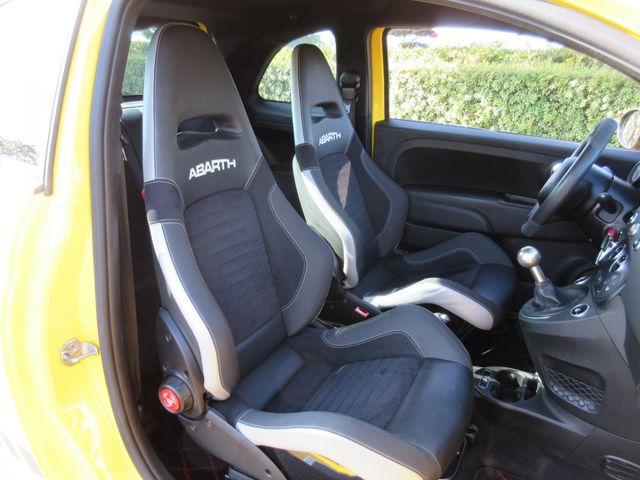 FIAT ABARTH 595 2017 Image 31