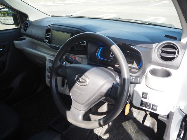 DAIHATSU MIRA E:S 2022 Image 31