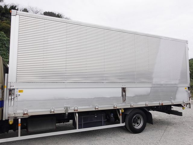 MITSUBISHI FUSOU FIGHTER 2017 Image 31