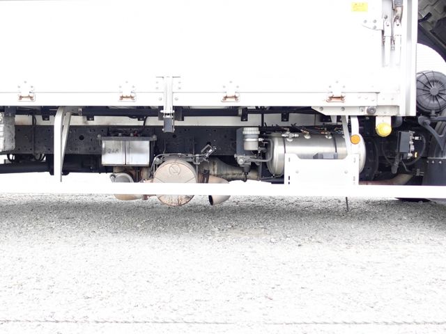 MITSUBISHI FUSOU FIGHTER 2017 Image 31