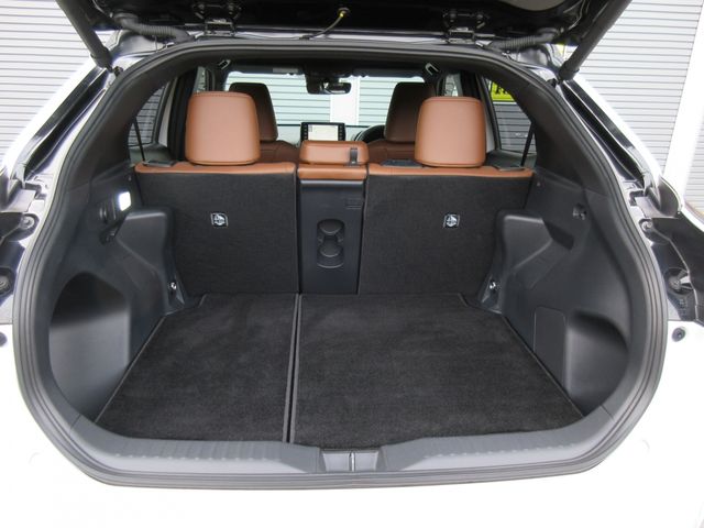 TOYOTA YARIS CROSS HYBRID 2022 Image 31