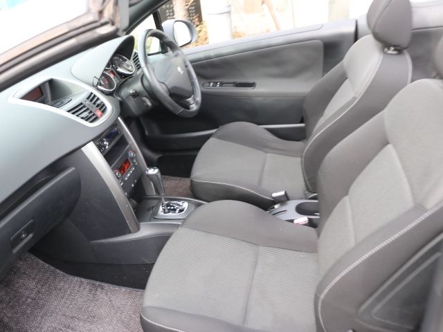PEUGEOT 207CC 2012 Image 31