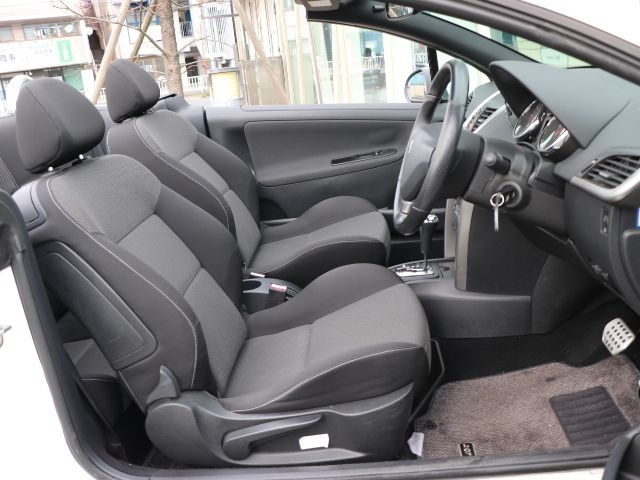 PEUGEOT 207CC 2012 Image 31