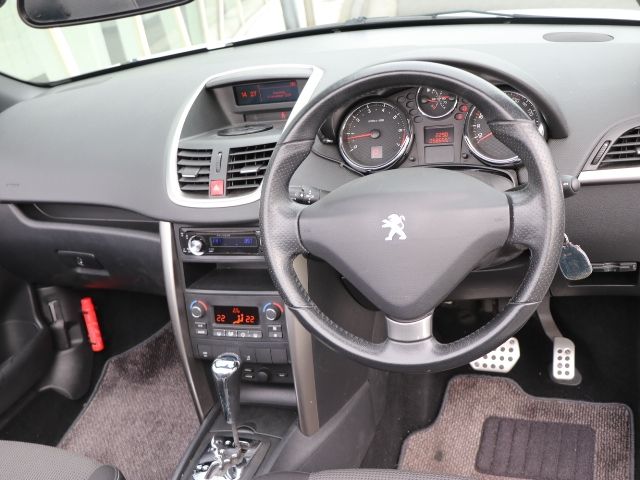 PEUGEOT 207CC 2012 Image 31