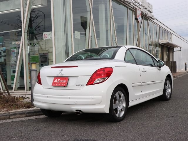 PEUGEOT 207CC 2012 Image 31