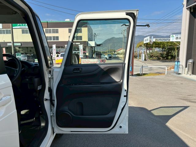 HONDA N BOX 2017 Image 31