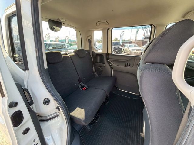 HONDA N BOX 2017 Image 31