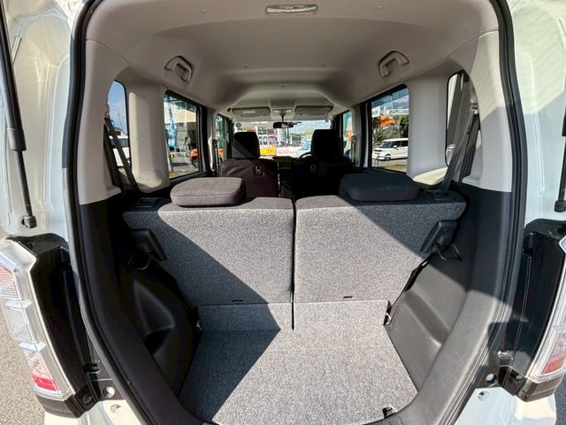 HONDA N BOX 2017 Image 31