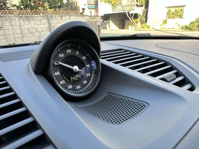 PORSCHE 911 OPEN 2025 Image 31