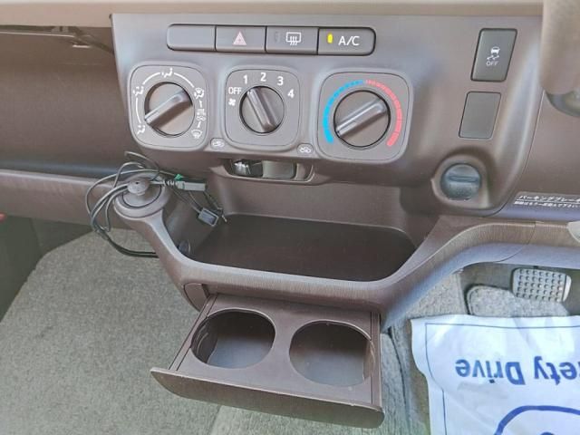 TOYOTA PASSO 2016 Image 31