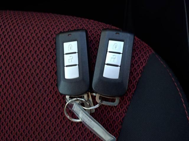 MITSUBISHI MIRAGE HATCHBACK 2019 Image 31