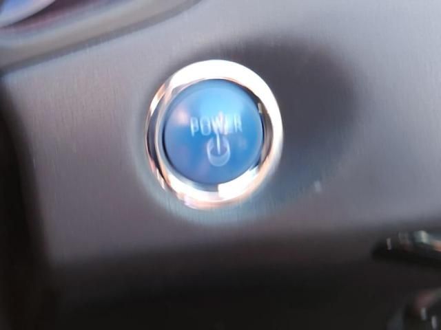 TOYOTA CROWN SEDAN HYBRID 2018 Image 31