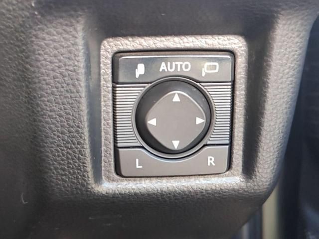 TOYOTA CROWN SEDAN HYBRID 2018 Image 31