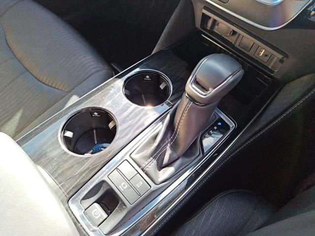 TOYOTA CROWN SEDAN HYBRID 2018 Image 31