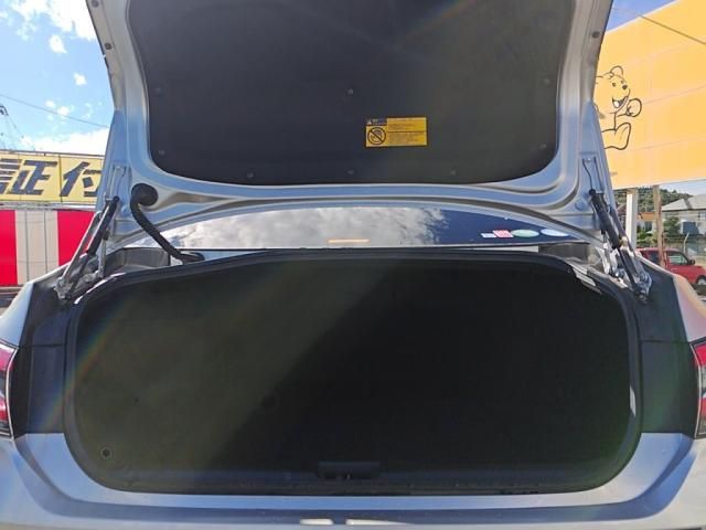 TOYOTA CROWN SEDAN HYBRID 2018 Image 31