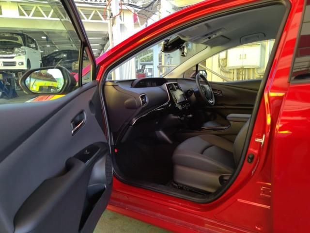 TOYOTA PRIUS 2022 Image 31