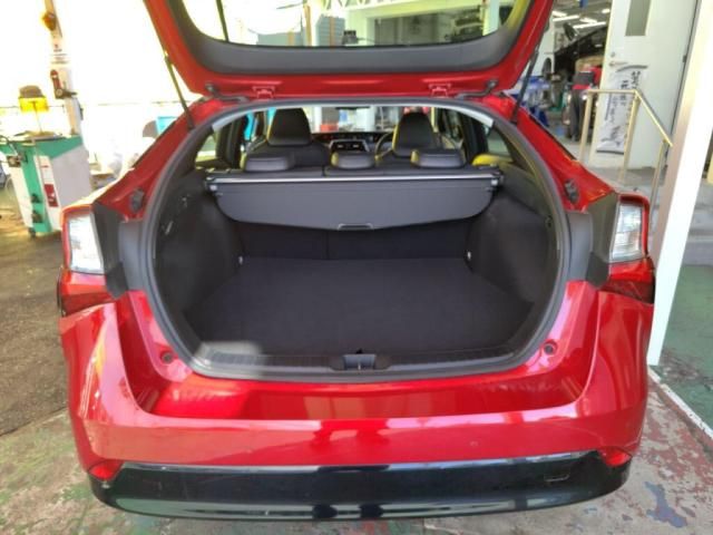 TOYOTA PRIUS 2022 Image 31