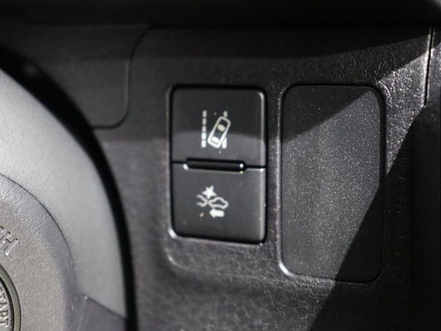 TOYOTA PROBOX VAN HYBRID 2022 Image 31