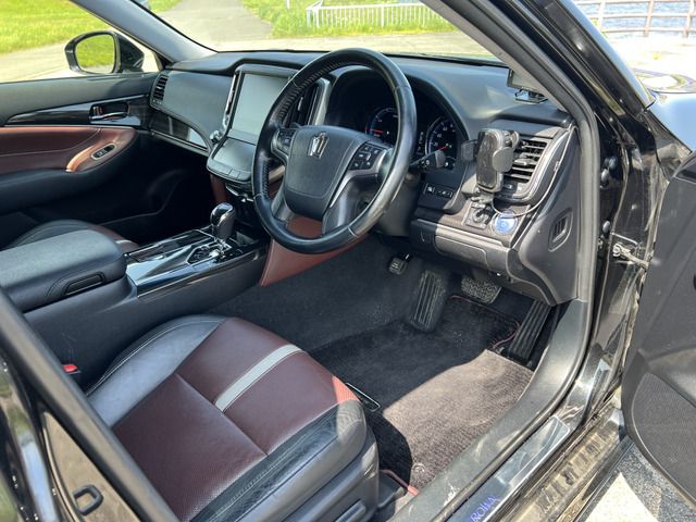 TOYOTA CROWN SEDAN HYBRID 4 2015 Image 31