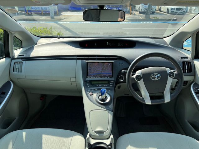 TOYOTA PRIUS 2010 Image 31