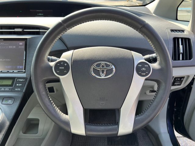 TOYOTA PRIUS 2010 Image 31