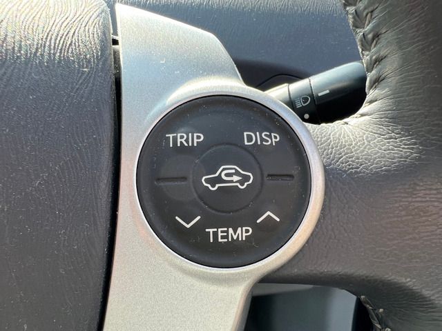 TOYOTA PRIUS 2010 Image 31