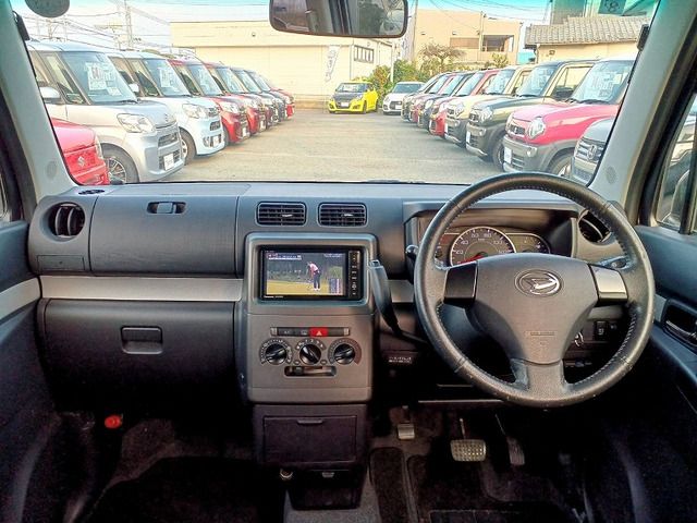 DAIHATSU MOVE CONTE 2015 Image 31