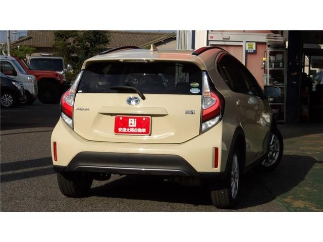 TOYOTA AQUA 2017 Image 31