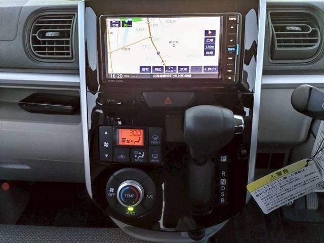 DAIHATSU TANTO 4WD 2018 Image 31