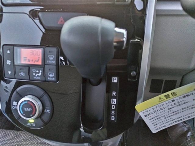 DAIHATSU TANTO 4WD 2018 Image 31