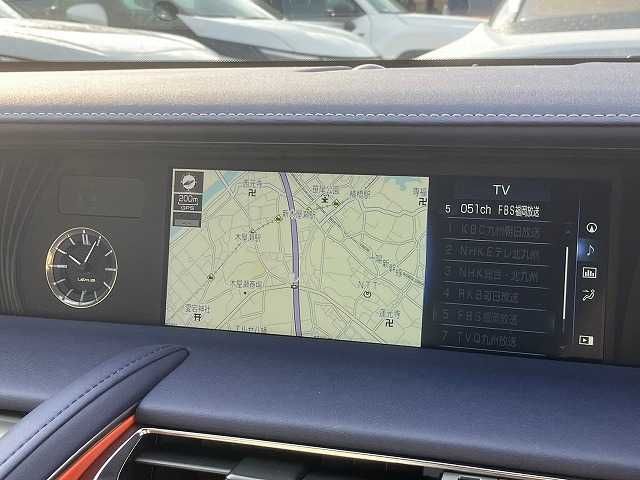 TOYOTA LEXUS LC500H 2017 Image 31