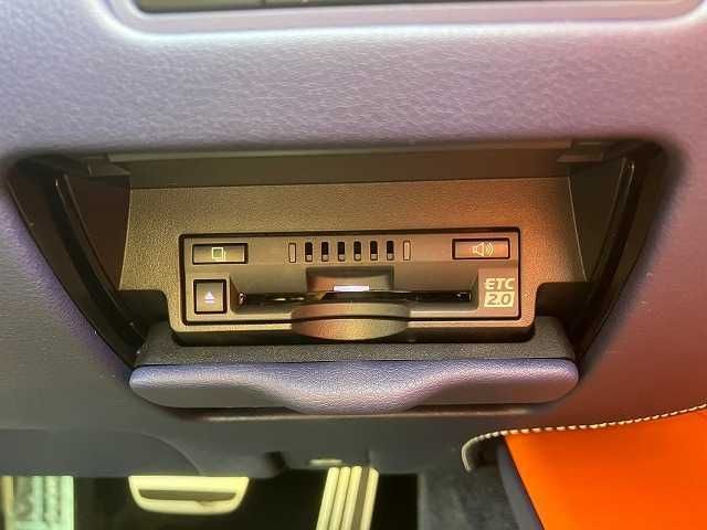 TOYOTA LEXUS LC500H 2017 Image 31